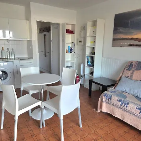 Avec Terrasse Vue Mer, A 60m, Parking * Hyeres